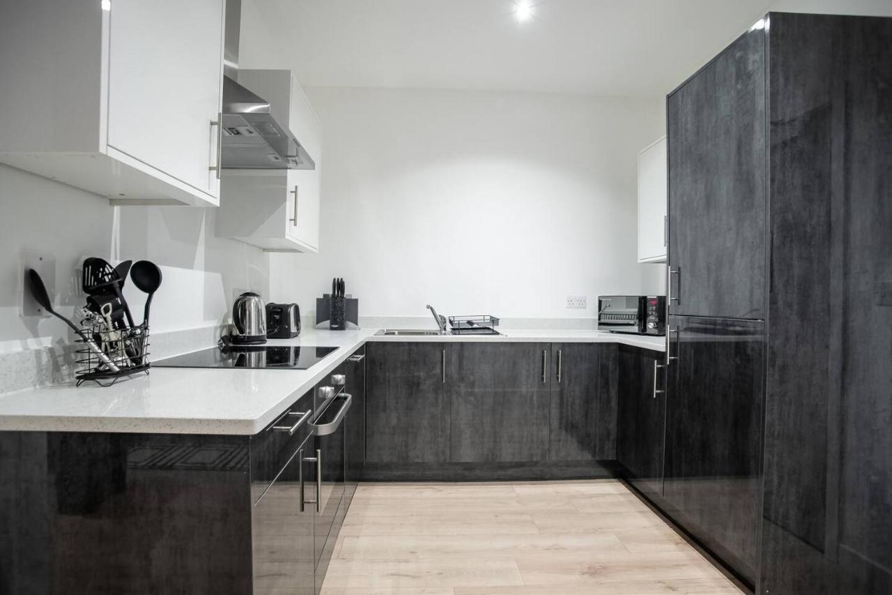 Two Bedroom - Central Peterborough Apartment - Bayard Apartments Buitenkant foto